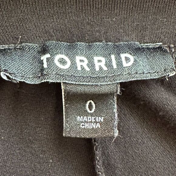 Torrid Black Super Soft Faux Button Front Mid Skirt, Sz Large - Picture 9 of 13